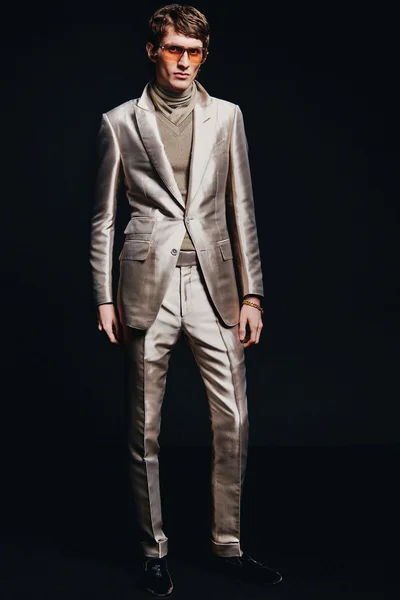 Look 31